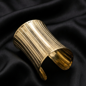 Fluted Stripe Oxidised Handcuff