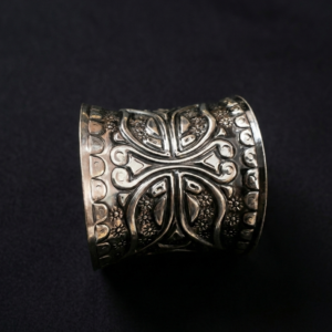 Petal Oxidized Handcuff