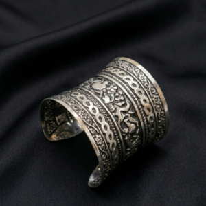 Eternal Vine Oxidized Bangle