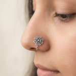 Sahar Floral Nose Pin