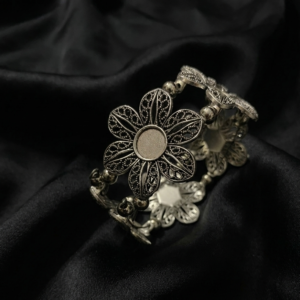 Floral Filigree Bloom Bracelet