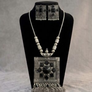 Starburst Oxidized Maala Set