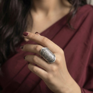 Shahi Shield Ring